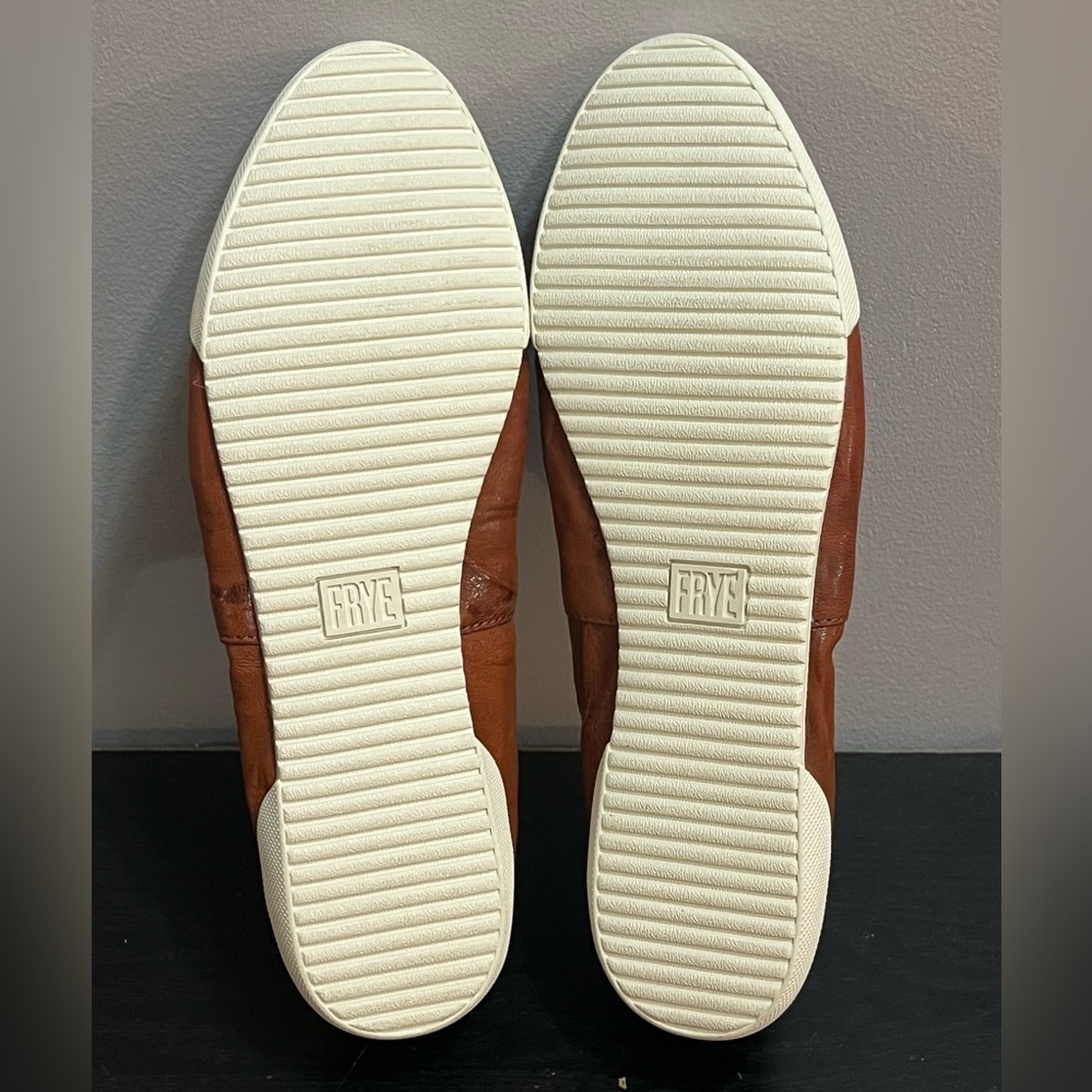 NWOT Women’s Frye Melanie Brown Leather Slip-On Footwear - Picture 8 of 13